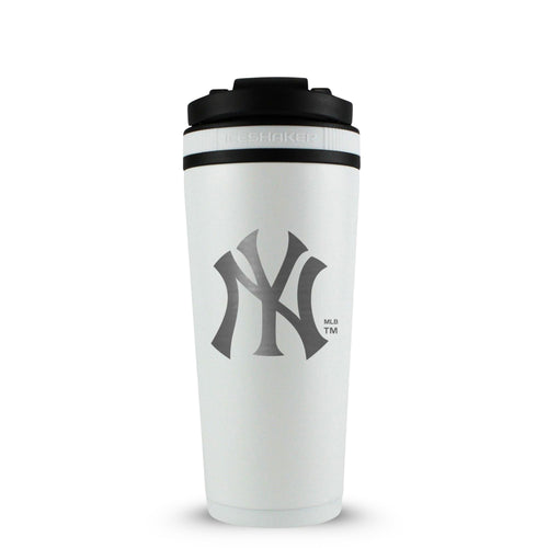 Officially Licensed New York Yankees 26oz Ice Shaker - White