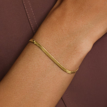 Essential Herringbone Bracelet