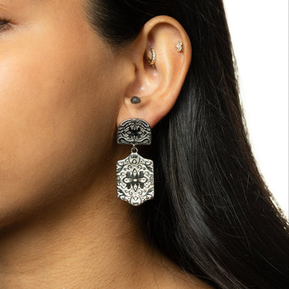 Roaming Earrings