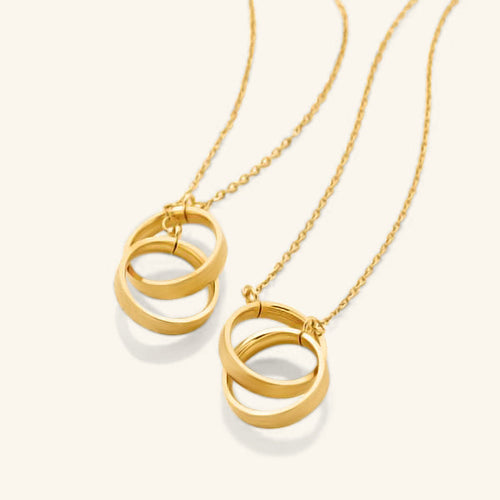 Best Friends "Hold on" Interlaced Necklace Set